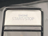 ●Start/Stop●ブレーキを踏みボタンを長押しするだけで、キーの抜き差しなく簡単にエンジンをかける事が出来ます。