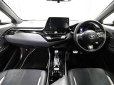 SUVならではの見晴らしの良い前方視界で快適なドライブをお楽しみいただけます!