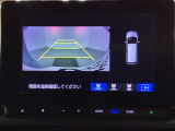 バックでの車庫入れも安心です! リアカメラが付いているバックモニター付のナビを装備しております。バンパーについているソナーや、操作線もついており距離感も画面から確認できます。