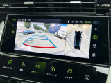バックカメラは4カメラを使用した360&deg;ビジョンで視認性も良く安心です。