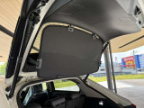 トノカバー付きで後ろの荷物の目隠しにもなります。