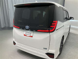 LEDテールライトです。省電力、高輝度のLEDは明るく照らすので夜間運転時の視認性を高めます。スタイリッシュな見た目で細かいところもこだわりたいあなたに!