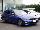 BMW在庫保有台数常時100台以上!ご来店の際はBMW本店(厚木市下荻野140-1)にご来店ください!弊社自慢の全天候型ショールーム!BMW在庫保有台数常時100台以上ございます!