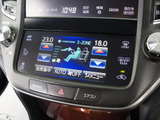 使いやすさや安全性を追求したステアリング周り!高級車ゆえにスイッチ類が多いのも特徴ですね!考え尽くされた配置ですぐに使いこなす事が出来ますのでご安心下さい!是非、体感してみて下さい!!