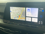タッチスクリーンを採用。従来のナビゲーションシステムの域を超える、車両を総合的に管理するインフォテイメントシステムです。