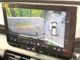 【パノラミックビューモニター】専用のカメラにより、上から見下ろしたような視点で360度クルマの周囲を確認することができます☆縦列駐車や幅寄せ時に活躍してくれます♪