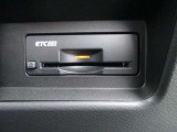 ETC2.0装備♪最近増えてきたスマートインターご利用にも必須です♪ご納車時点ではセットアップした状態でお渡しいたしますので、お客様の方で面倒な手続きは一切ございません!