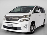 ★展示前点検実施★特殊な機材も用いて、前車点検を実施しております!