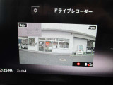 衝撃検知機能付きドライブレコーダーを前後に装備しています☆万が一の事故時の記録を残すと共に、安全運転の意識も高まります!!また旅行の思い出作りにも一役買いますね♪