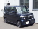 こちらの車両は、弊社で試乗車及び代車として使用しておりました。メンテナンス等もこまめに行ってきた車両ですので、安心してお乗り頂けるかと思います。