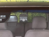 【ドライブレコーダー】ドライブレコーダー装備!走行中はもちろん、あおり運転や事故に遭遇した際、映像で記録し、万一のリスクに備えます。※記録用SDカードはお客様ご自身でご準備いただく必要があります。