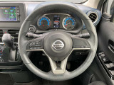 周囲が広く見わたせて運転しやすく室内も広々★