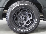 【新車/ハイエースワゴンGL/オリジナル内装架装familiar/ベッドキッド】フローリング施工♪【全国納車可能】