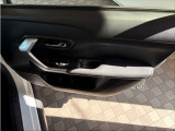ダイハツ車の展示場がありますので、試乗をしてみてお客様のお気に入りの一台をお探しください。国産メーカー全車対応できますので、展示がない新車も販売させていただいています。