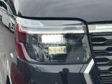 切れにくく明るいLEDヘッドライト装備!