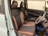 【フロントシート】さまざまな体格の方が快適に運転ができるよう配慮したシートになっております。