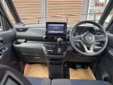内装はルームクリーニング済みです!清潔な車内で快適なドライブをお楽しみください!!前席、後席、そしてエンジンルームまで全てクリーニング済みです。
