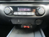 ■ETC車載器。■オートエアコン。すっきり使いやすい!■USB充電ポートがついているので走行中に携帯電話が充電出来ます。