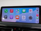 【アップルカープレイ】iPhoneがBMW車両とワイヤレスで接続されます。Apple CarPlayでは、オーディオストリーミングやメッセージングアプリがディスプレイに表示されます。