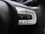 Hondaセンシングの機能のひとつ、アダプティブクルーズコントロール付!アクセルから足を離しても設定したスピードと前車との車間を保ち走行してくれます!車線維持もアシスト☆高速道路で疲労軽減ですね☆