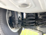 お車を安心してお乗りいただく為には、足回りの定期点検が欠かせません。サービスサポート(有償保証)では無料点検もご提供しており、安心のカーライフをお過ごしいただけるサポート体制が整っています。