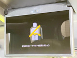 【フリップダウンモニター】大画面モニターで後席でもエンタメをお楽しみいただけます。小さなお子様にも大人気の装備です♪