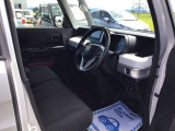それぞれの分野のプロがお車の悩みや疑問に親身になって対応させていただきます。