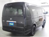 【新車/ハイエースワゴンGL/オリジナル内装架装familiar/ベッドキッド】フローリング施工♪【全国納車可能】