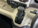 発進時から滑らかに加速する無段階変速のCVTはストップ&ゴーの多い街の中も快適です