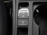 電動パーキングブレーキはシフト連動オート解除機能付きです!