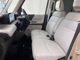 【車内ルームクリーニング済】専門スタッフにより車内はきれいにルームクリーニングを行っております。