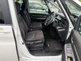 1列目シートです。足元までゆったりとご乗車頂けます!!