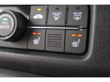 シートヒーター装備付き車!!座席に埋め込まれた電熱線によりシートを暖めることが出来る装備で、温められたシートは、寒い冬には最適です!!