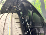 お車を安心してお乗りいただく為には、足回りの定期点検が欠かせません。サービスサポート(有償保証)では無料点検もご提供しており、安心のカーライフをお過ごしいただけるサポート体制が整っています。