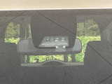【トヨタセーフティセンス】走行中に前方の車両等を認識し、衝突しそうな時は警報とブレーキで衝突回避と被害軽減をアシスト。より安全にドライブをお楽しみいただけます。