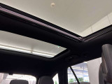 メルセデス・ベンツの定める厳しい基準をクリアしたお車のみをご案内させて頂きます。「認定中古車」は納車前整備がポイントです。販売するに相応しい車両の選定と、納車前整備に力を注いでおります。