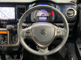 【純正革巻きステアリング】上質な革を使用することで、手にしっかり馴染みとても運転しやすいハンドルです♪