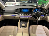 総在庫で700台ほどの取り扱いがございます。当社デモカー使用の車両やメーカーで使用していた車両などもご紹介ができます。新型モデルもお気軽にご相談くださいませ。