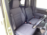 運転席の高さを変更できるので、体格に合わせた位置で運転できます!