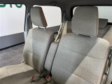 インパネシフトは最近の軽自動車の特徴ですね!足元も普通のシフトと違い、足元が広くとれますし運転しやすいと評判です!