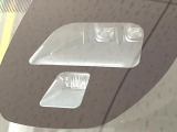 【シティブレーキアクティブシステム】低速走行中に前方の車両等を認識し、衝突しそうな時は警報とブレーキで衝突回避と被害軽減をアシスト。より安全にドライブをお楽しみいただけます。