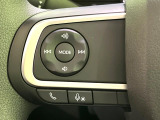 【ステアリングスイッチ】運転中、前方から目線をそらすことなく、オーディオ等の操作が可能な便利機能!安心&快適なドライブを演出してくれます♪