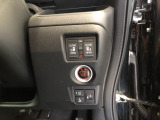 【両側電動スライドドア】リモコンや運転席のスイッチ操作のほか、ドアハンドルを少し引くだけでリアドアが自動開閉します♪