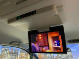 【フリップダウンモニター】付き☆後部座席に座りながら大画面でTVやDVDをお楽しみいただけます♪