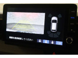 バックカメラが装備されており、後方の安全確認はもちろんのこと狭い場所での駐車や雨の日・夜間など視界の悪いコンディションでのストレスの軽減にもなります!
