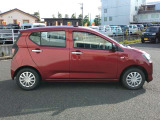 こちらのお車は店頭に展示してありますので、ぜひ実際にご覧ください。ご来店お待ちしております。