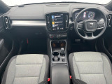 XC40 B4 AWD モメンタム 4WD 