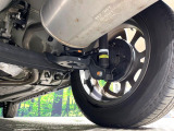 お車を安心してお乗りいただく為には、足回りの定期点検が欠かせません。サービスサポート(有償保証)では無料点検もご提供しており、安心のカーライフをお過ごしいただけるサポート体制が整っています。