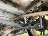 お車を安心してお乗りいただく為には、足回りの定期点検が欠かせません。サービスサポート(有償保証)では無料点検もご提供しており、安心のカーライフをお過ごしいただけるサポート体制が整っています。
