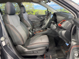 運転席シート廻りは使用感も少なく、良好な状態となっています。前オーナー様が丁寧に使っていたことがよくわかりますね。
